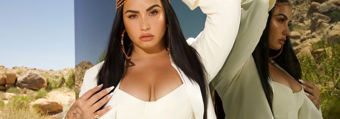 Cover Demi Lovato: Dancing With The Devil