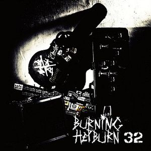 32 (EP)