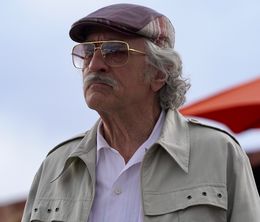 image-https://media.senscritique.com/media/000020065066/0/arnaque_a_hollywood.jpg