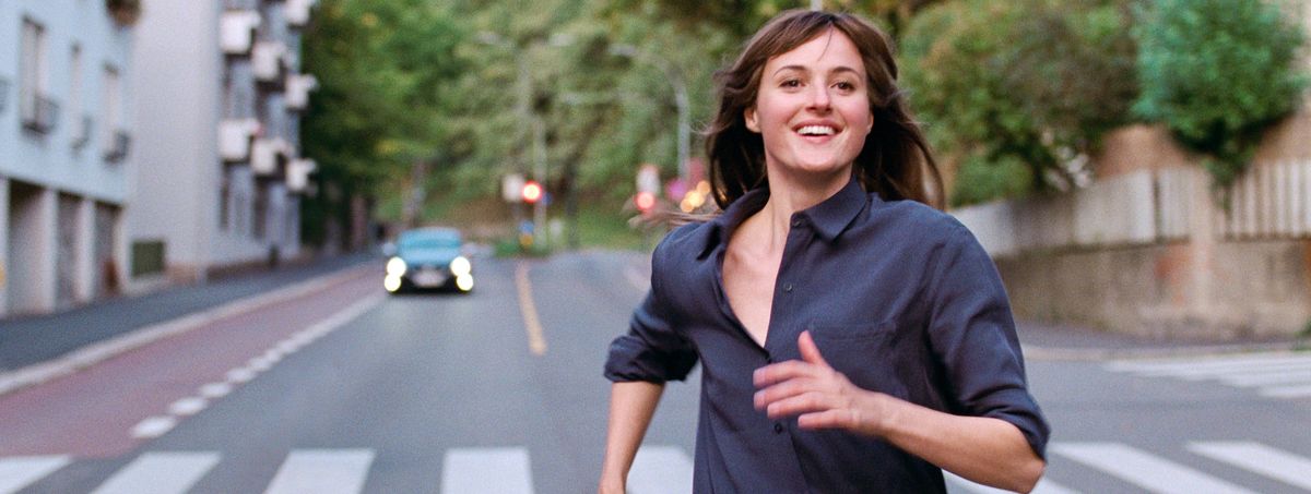 La Vie De Julie En 12 Chapitres Julie (en 12 chapitres) - Film (2021) - SensCritique
