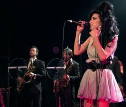 image-https://media.senscritique.com/media/000020163000/0/amy_winehouse_i_told_you_i_was_trouble.jpg