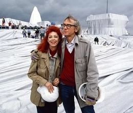 image-https://media.senscritique.com/media/000020268030/0/christo_jeanne_claude_l_art_de_cacher_l_art_de_devoiler.jpg