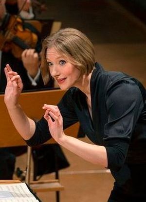 Joana Mallwitz dirige Mozart et Tchaïkovski