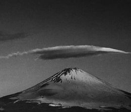 image-https://media.senscritique.com/media/000020421638/0/mount_fuji_the_movement_of_clouds.jpg