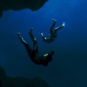 Head Under Water (Single)