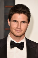 Photo Robbie Amell