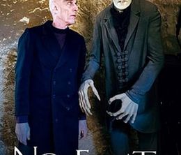 image-https://media.senscritique.com/media/000020588985/0/nosferatu_un_film_comme_un_vampire.jpg