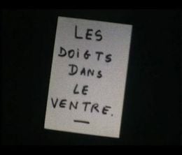 image-https://media.senscritique.com/media/000020635606/0/les_doigts_dans_le_ventre.jpg