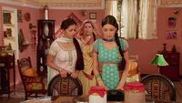 Lavanya consoles Arnav