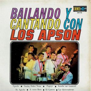 Bailando y cantando con Los Apson