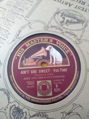 Ain't She Sweet / Blame It on the Waltz (Single)