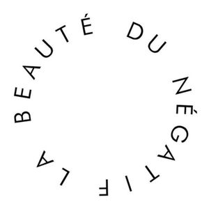 La Beauté du négatif Sampler