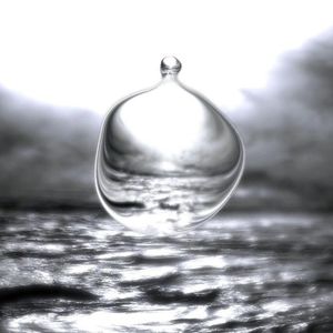 Lachryma (Single)