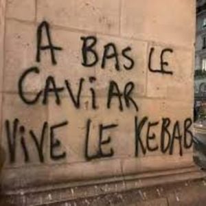 A Bas Le Caviar, Vive Le Kebab (Single)