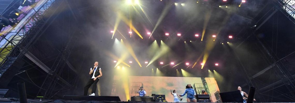 Cover Macklemore en concert au Main Square Festival 2023