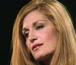 image-https://media.senscritique.com/media/000021492817/0/dalida_ses_plus_grands_tubes_en_quatre_decennies.jpg