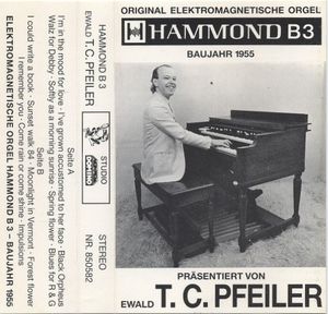 Original Elektromagnetische Orgel Hammond B3 Baujahr 1955 präsentiert von Ewald T. C. Pfeiler