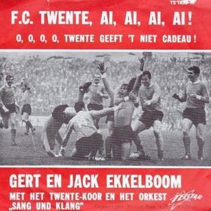 F.C. Twente, ai, ai, ai, ai! / O, o, o, o, Twente geeft 't niet cadeau! (Single)