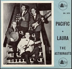 Laura / Pacific (Single)