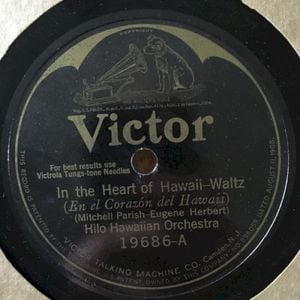 In the Heart of Hawaii / My Honolulu Dream Girl (Single)