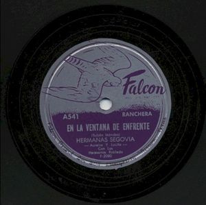 En la ventana de enfrente / Contestación a ‘Mujer paseada’ (Single)