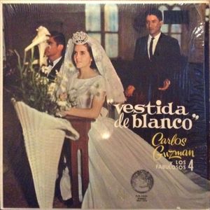 Vestida de blanco
