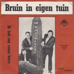 Bruin in eigen tuin (Single)