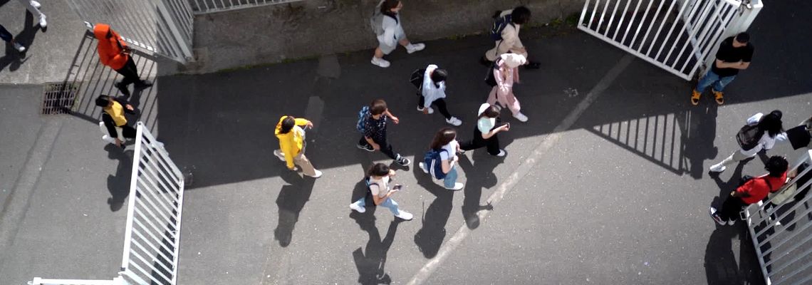 Cover Le Monde est à eux
