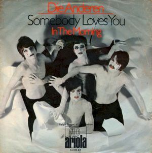 Somebody Loves You (Single)