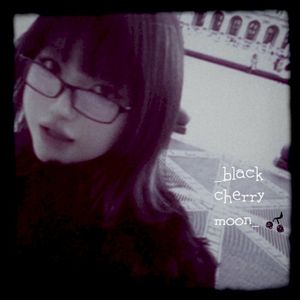 _black cherry moon_ (Single)