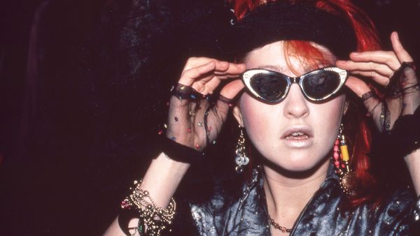 Cindy Lauper: Let the Canary Sing