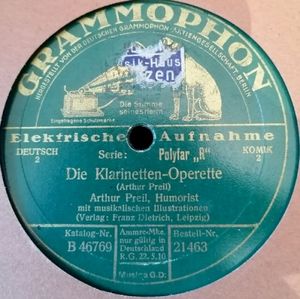 Die Klarinetten-Operette / Josephine Maientau als Zeitungsfrau (Single)
