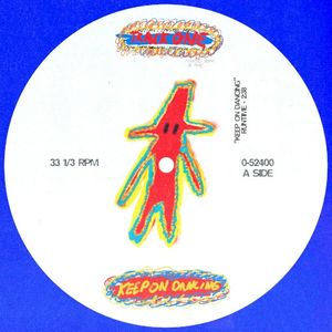 KEEP ON DANCING (Single)