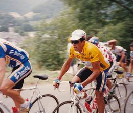 image-https://media.senscritique.com/media/000022437204/0/le_tour_de_france_1993.jpg