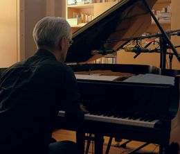 image-https://media.senscritique.com/media/000022437260/0/ryuichi_sakamoto_coda.jpg