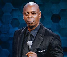 image-https://media.senscritique.com/media/000022527844/0/dave_chappelle_the_kennedy_center_mark_twain_prize.jpg