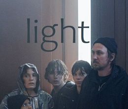 image-https://media.senscritique.com/media/000022559324/0/the_light.jpg