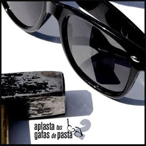 Aplasta tus gafas de pasta 2