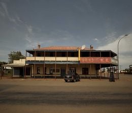 image-https://media.senscritique.com/media/000022644088/0/hotel_coolgardie.jpg