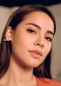 Urassaya Sperbund (Yaya)