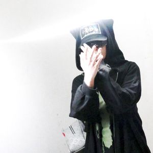 EVIAN (Single)
