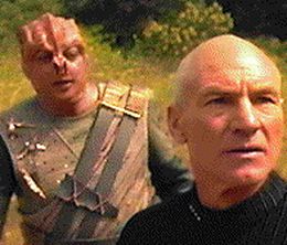 image-https://media.senscritique.com/media/000022730186/0/star_trek_the_game_show.jpg