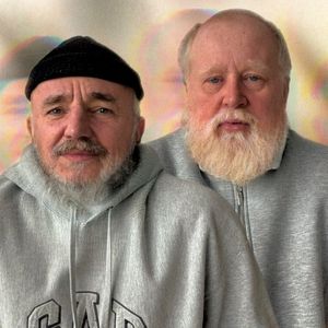 Стареет чел (Single)