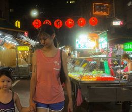 image-https://media.senscritique.com/media/000022776716/0/left_handed_girl.jpg