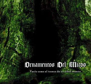 Vacío como el tronco de un árbol muerto