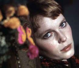 image-https://media.senscritique.com/media/000022825593/0/mia_farrow_en_clair_obscur.jpg