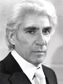 Frank Finlay