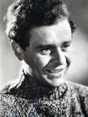 Niall MacGinnis