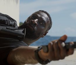 image-https://media.senscritique.com/media/000022853247/0/shadow_force.jpg
