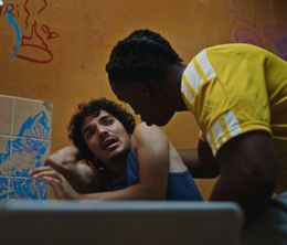 image-https://media.senscritique.com/media/000022882799/0/zonz.jpg